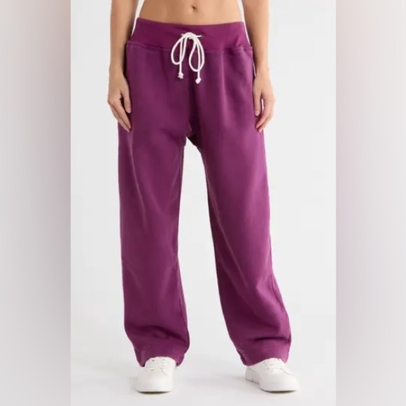 *NWT* Free People Movement Final Call Pants
in Deep Mulberry - Picture 1 of 6